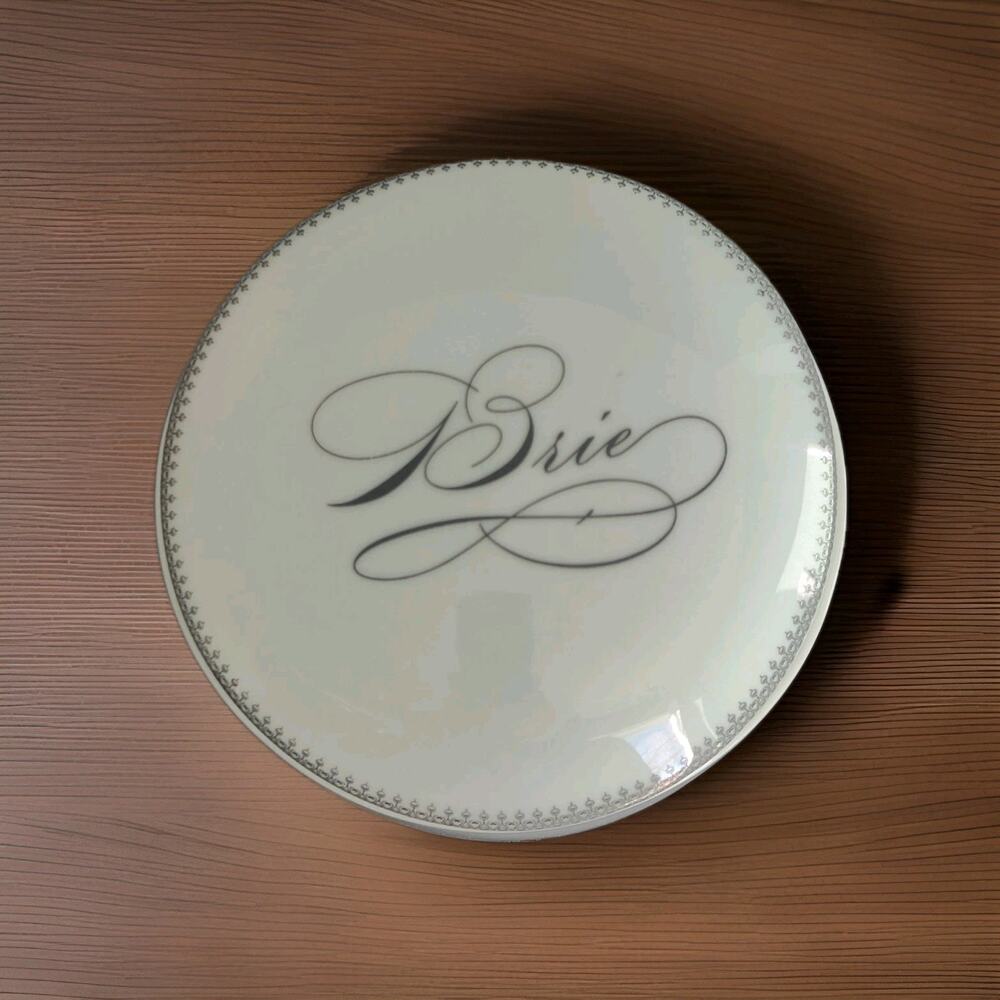Victorian Trading Company Covered Brie Dish Cheese Entertaining Charcuterie